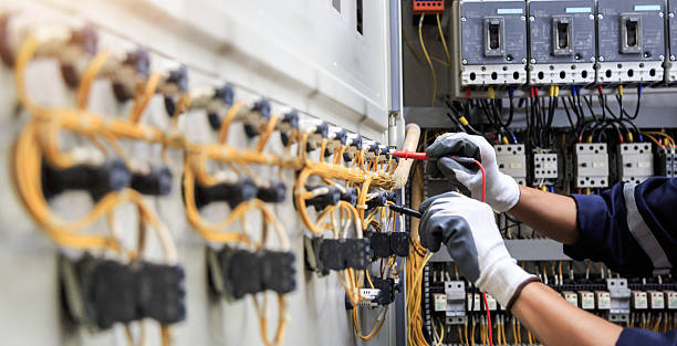 Professional Electrician technician working in Roseville, CA